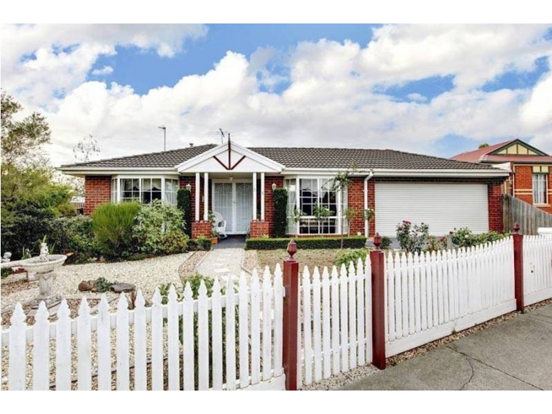 39 St. Clair Blvd, Roxburgh Park VIC 3064