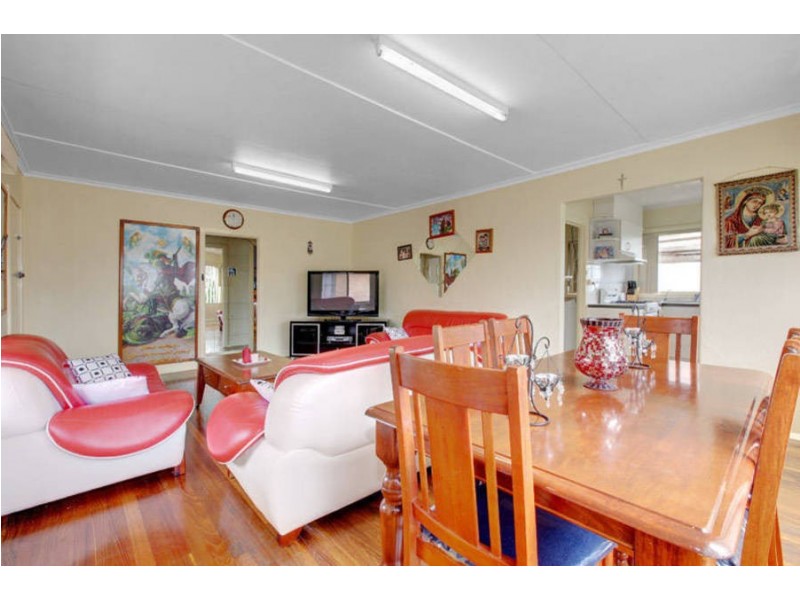 9 Drouin Street, Dallas VIC 3047