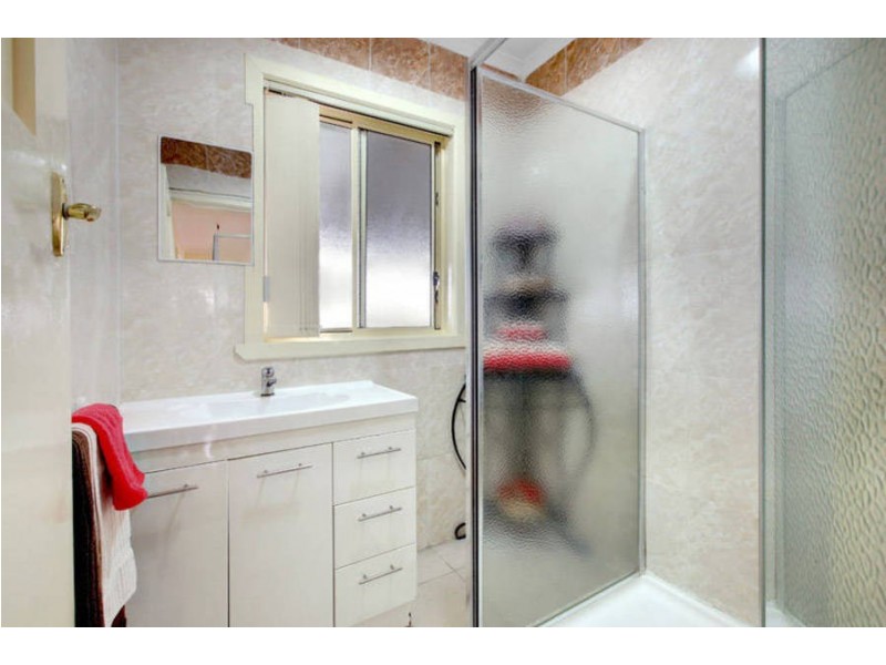 9 Drouin Street, Dallas VIC 3047