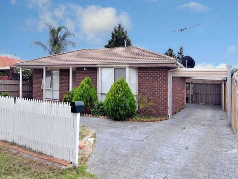 69 Bicentennial Crescent, Meadow Heights VIC 3048