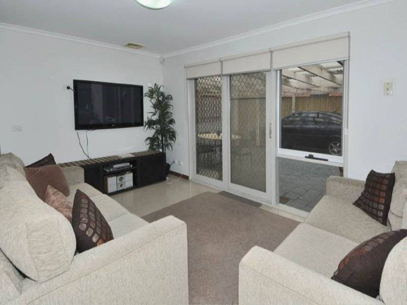 69 Bicentennial Crescent, Meadow Heights VIC 3048