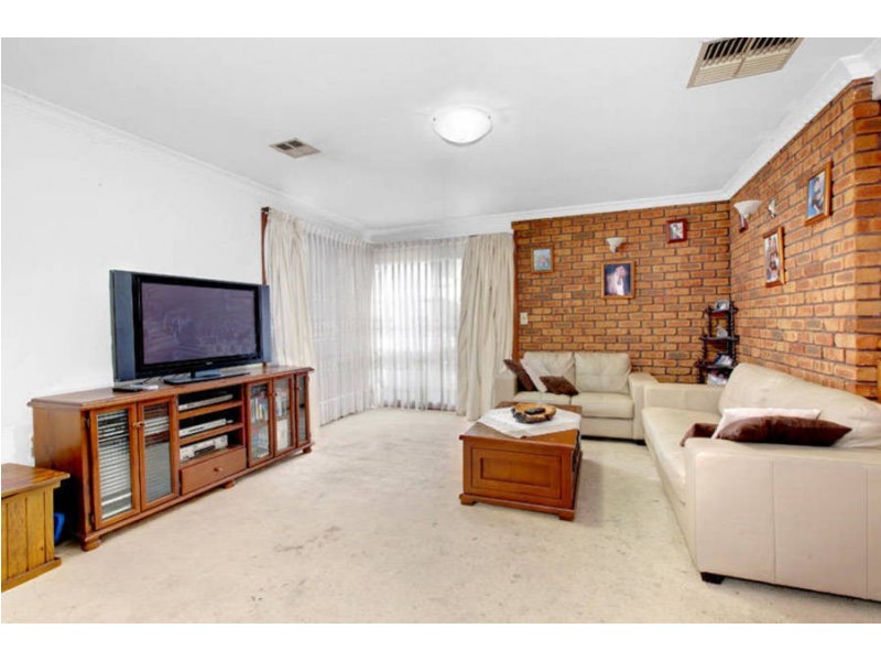 8 Natalie Court, Campbellfield VIC 3061