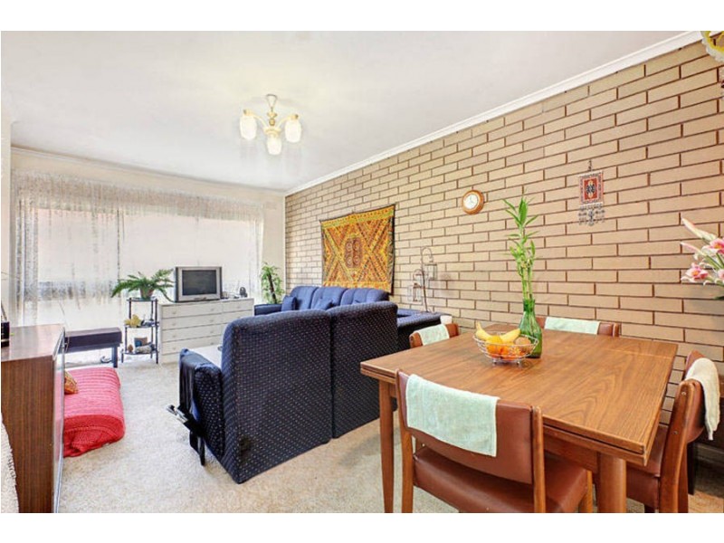 1/33 Clovelly Avenue, Glenroy VIC 3046