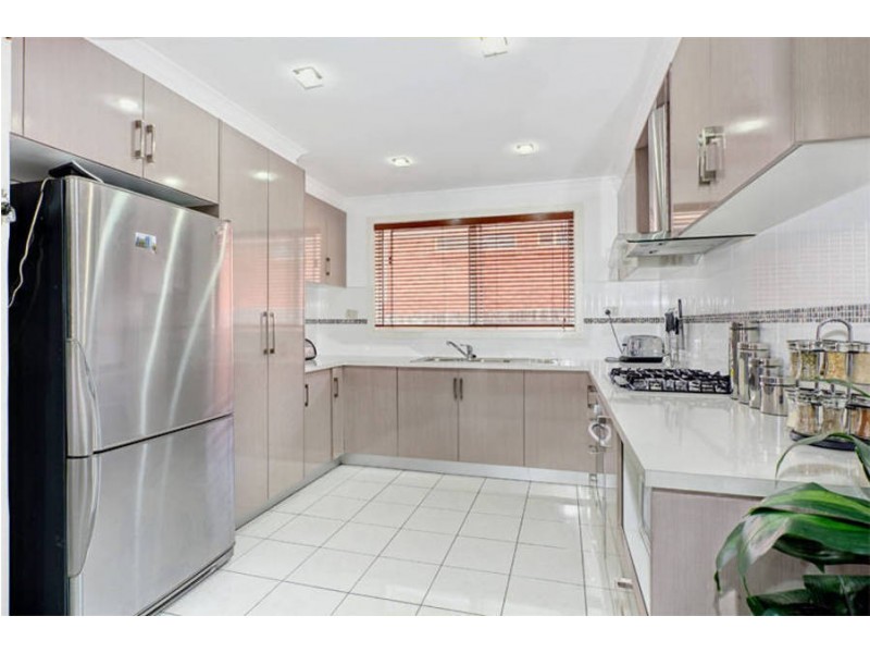 17 Fuschia Place, Meadow Heights VIC 3048