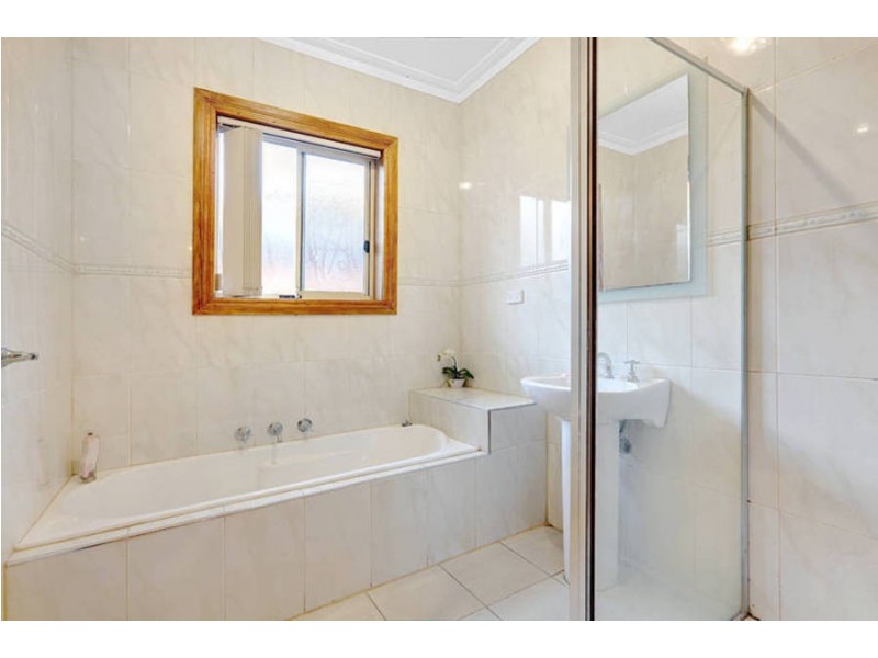 16 South Street, Hadfield VIC 3046