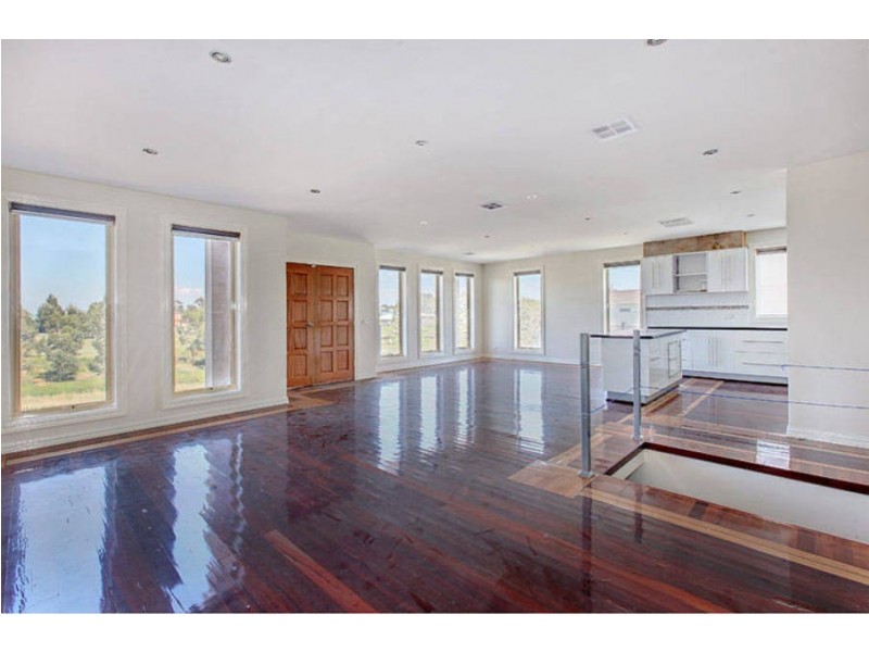 11 Elsternwick Way, Craigieburn VIC 3064