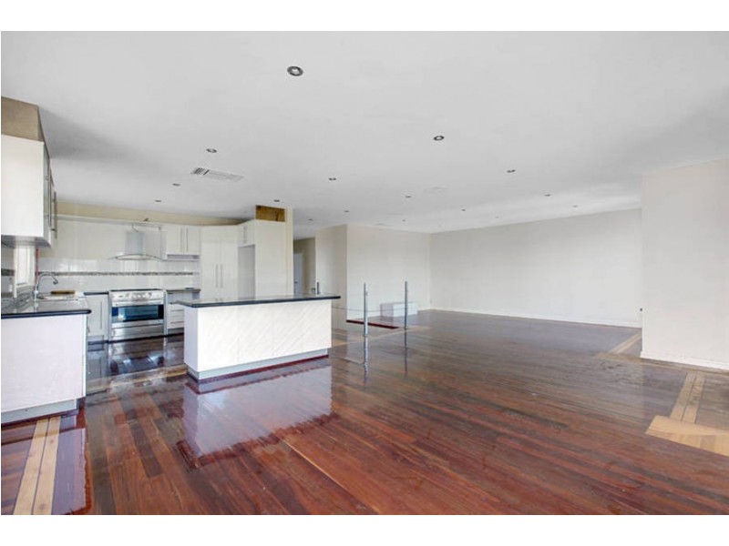 11 Elsternwick Way, Craigieburn VIC 3064