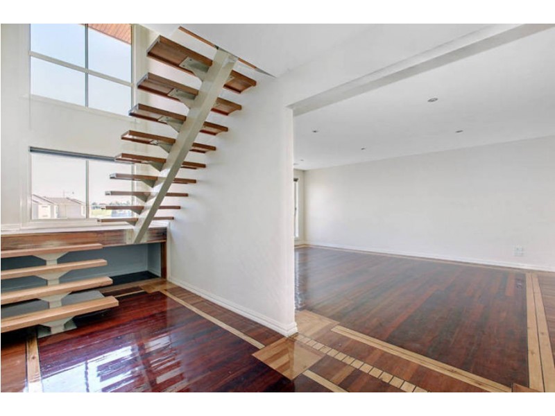 11 Elsternwick Way, Craigieburn VIC 3064