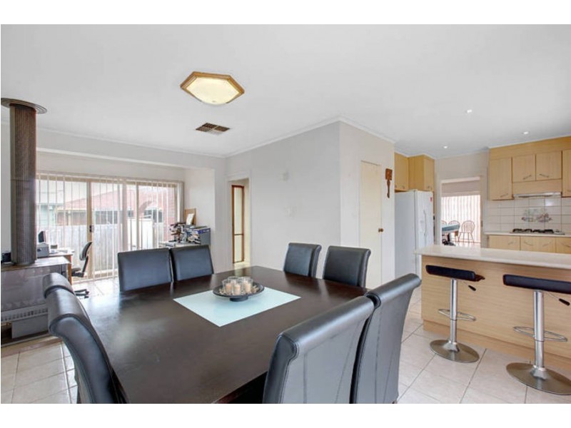 10 Milford Court, Meadow Heights VIC 3048