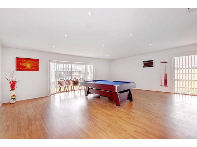 10 Milford Court, Meadow Heights VIC 3048