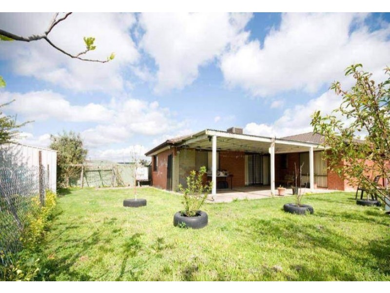 36 Tarcoola Avenue, Meadow Heights VIC 3048