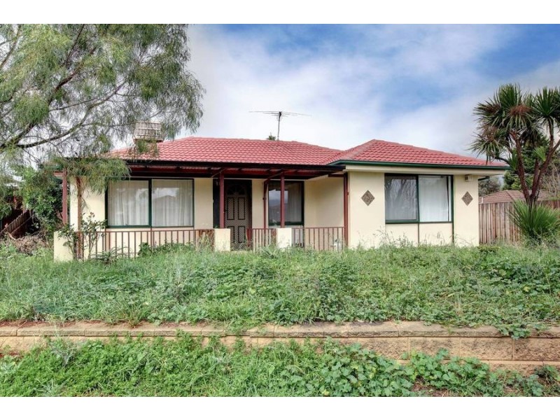 1/4 Knight Court, Meadow Heights VIC 3048