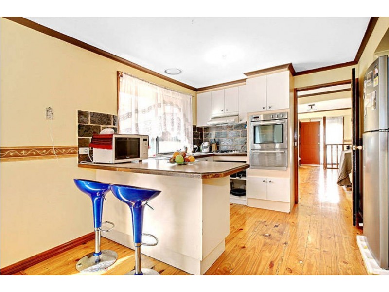 15 Aster Close, Meadow Heights VIC 3048