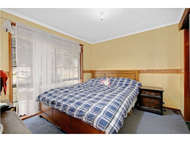 15 Aster Close, Meadow Heights VIC 3048