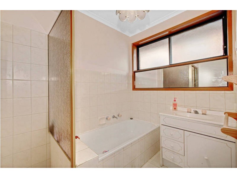 15 Aster Close, Meadow Heights VIC 3048