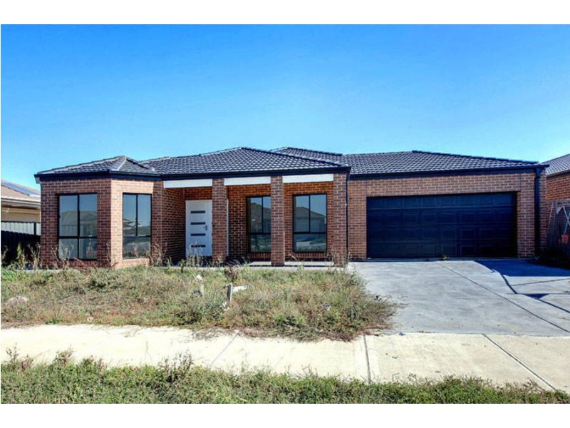 19 Fairhaven Blvd, Craigieburn VIC 3064