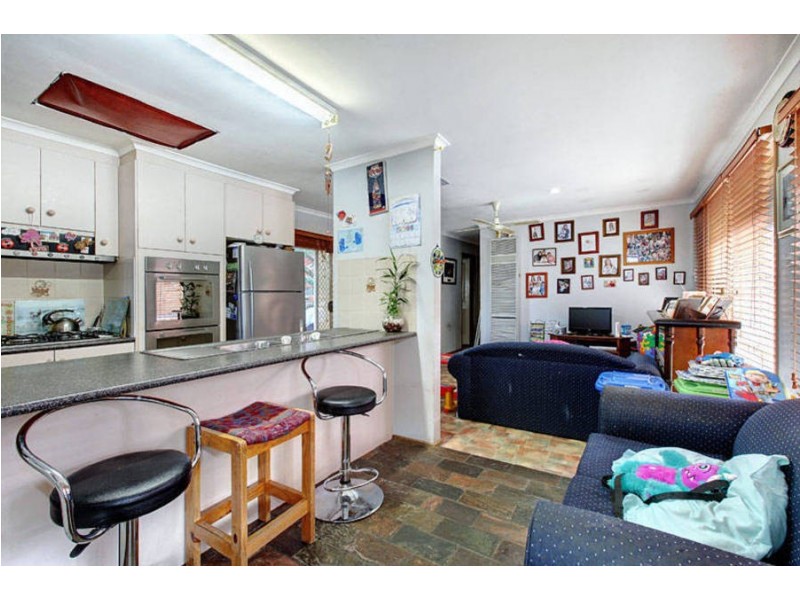 5 Manna Court, Meadow Heights VIC 3048