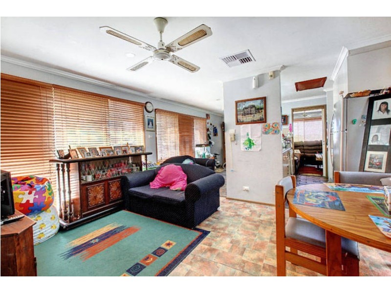 5 Manna Court, Meadow Heights VIC 3048