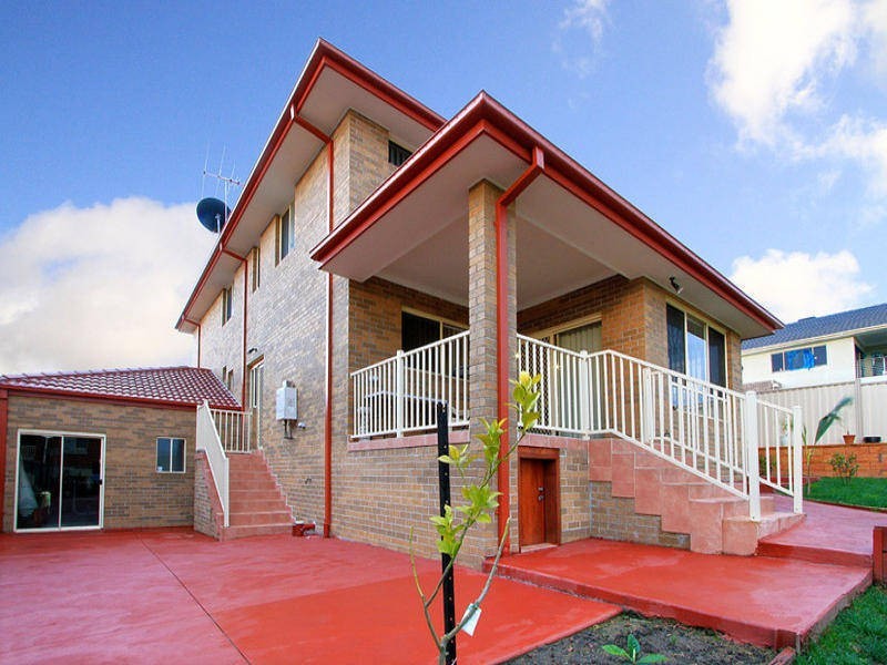 8 Inverie Court, Greenvale VIC 3059