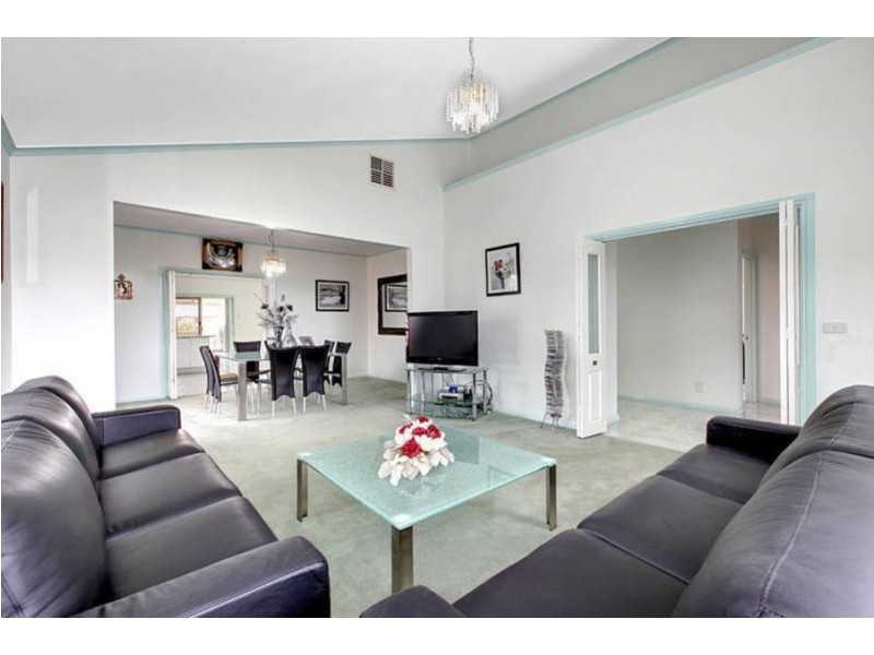 59 Cassinia Crescent, Meadow Heights VIC 3048