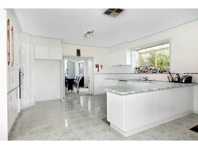 59 Cassinia Crescent, Meadow Heights VIC 3048