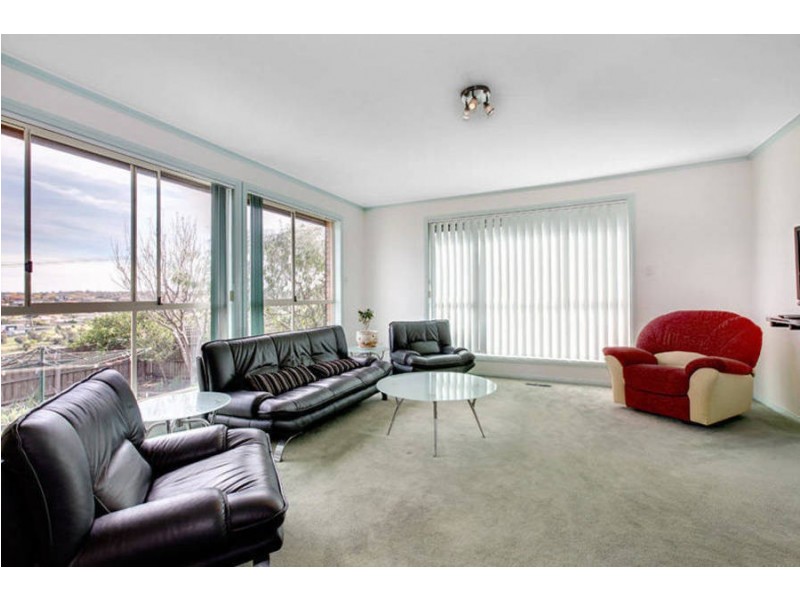 59 Cassinia Crescent, Meadow Heights VIC 3048