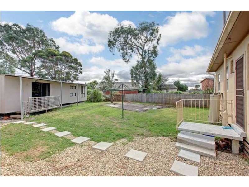 42 Mildura Crescent, Dallas VIC 3047