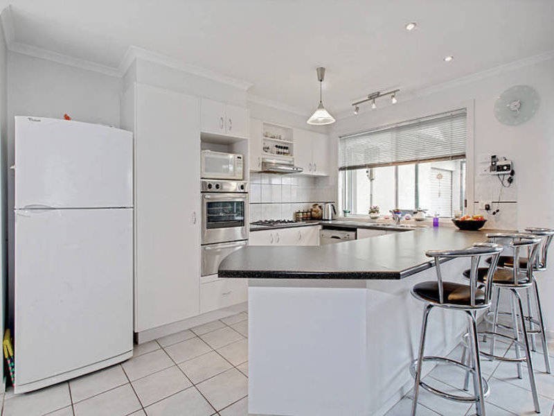 48 Rio Grande Drive, Roxburgh Park VIC 3064