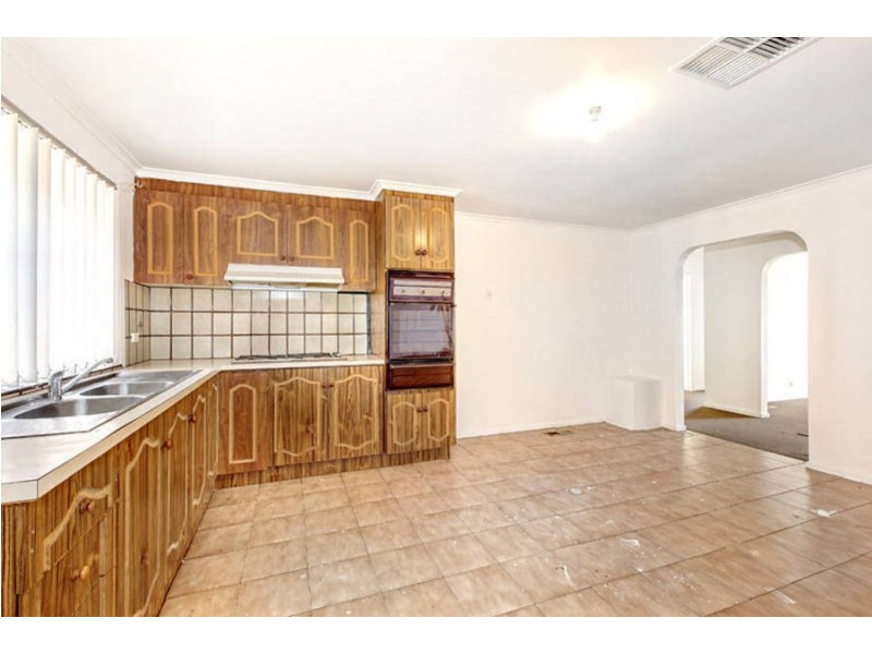 1 Thalia Court, Meadow Heights VIC 3048