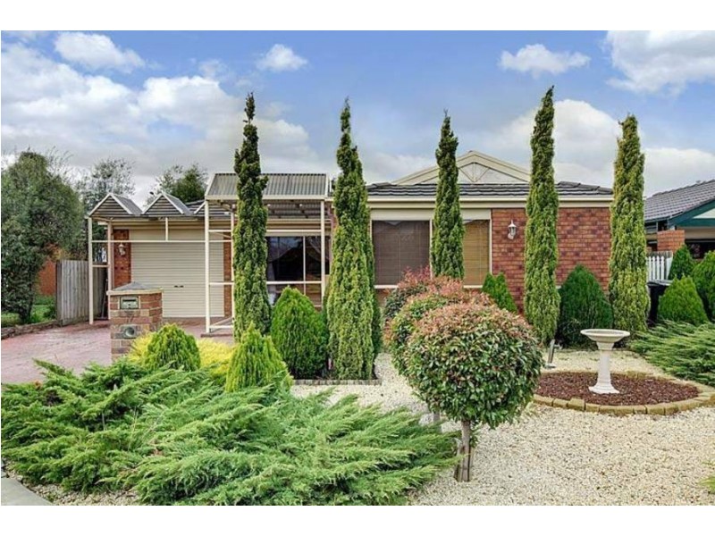 17 Thurmand Court, Roxburgh Park VIC 3064