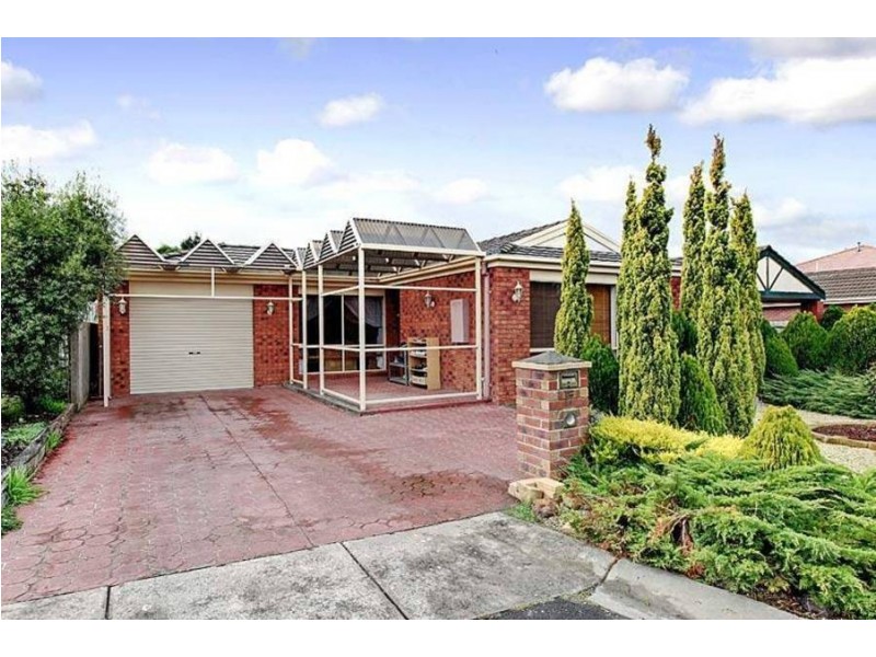 17 Thurmand Court, Roxburgh Park VIC 3064