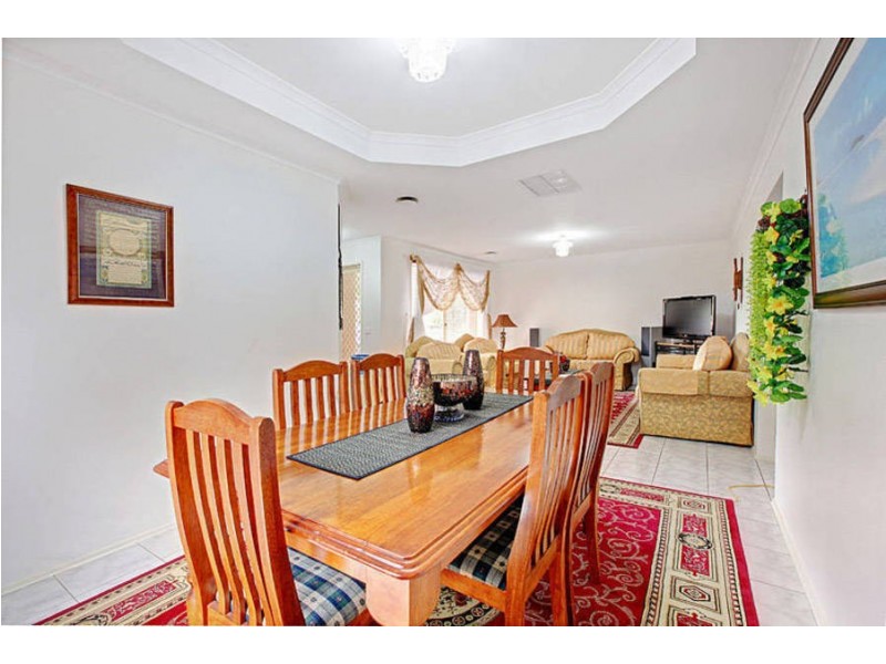 17 Thurmand Court, Roxburgh Park VIC 3064