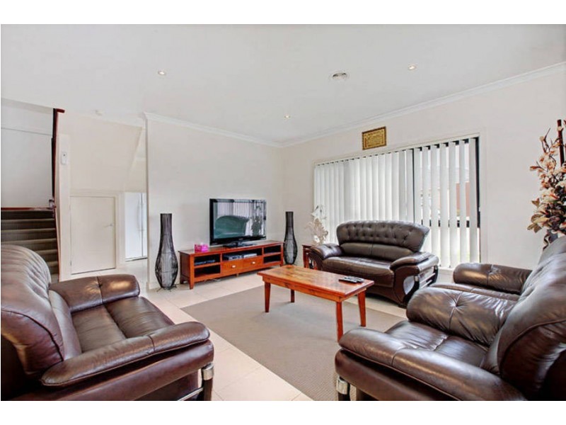 2 Ravenwoods Way, Craigieburn VIC 3064