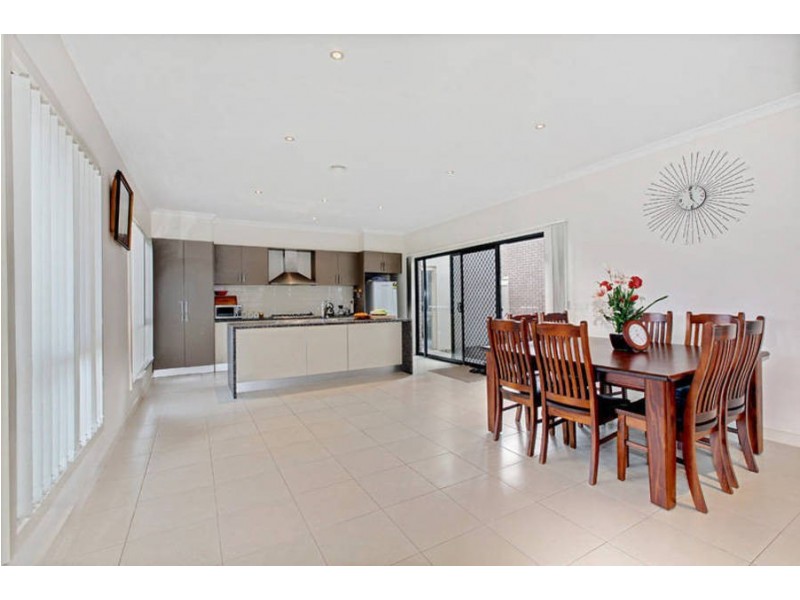 2 Ravenwoods Way, Craigieburn VIC 3064