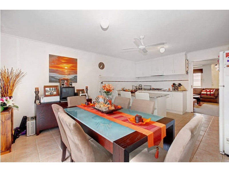 8/4 Shankland Blvd, Meadow Heights VIC 3048