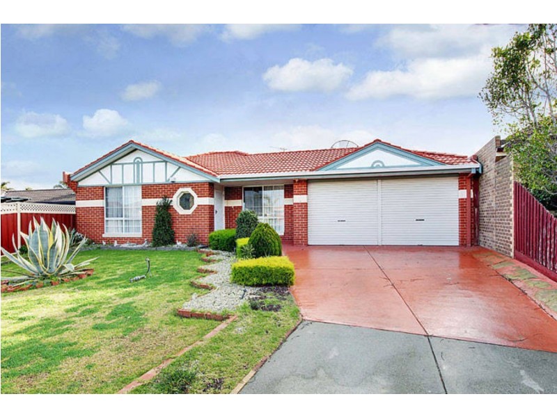 3 Wintle Close, Roxburgh Park VIC 3064