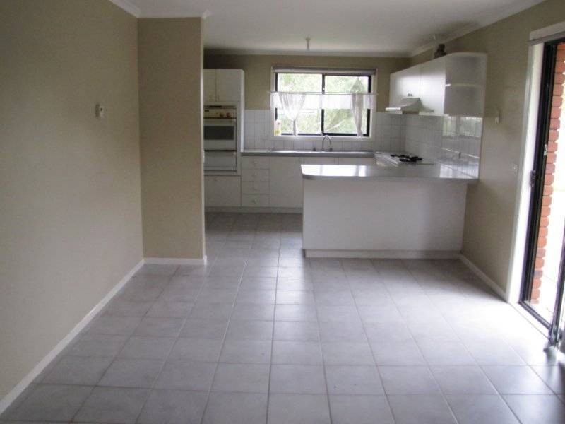 9 Cassinia Crescent, Meadow Heights VIC 3048