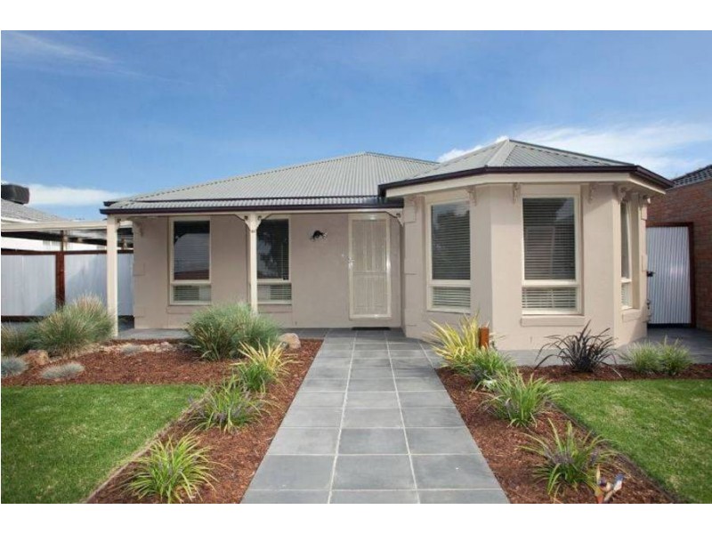 10 Armstrong Court, Roxburgh Park VIC 3064