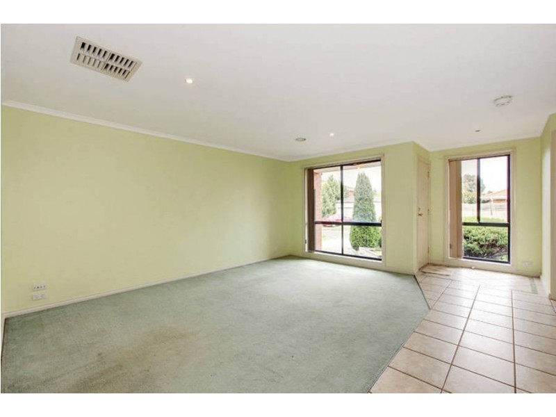 8 Tolson Court, Roxburgh Park VIC 3064