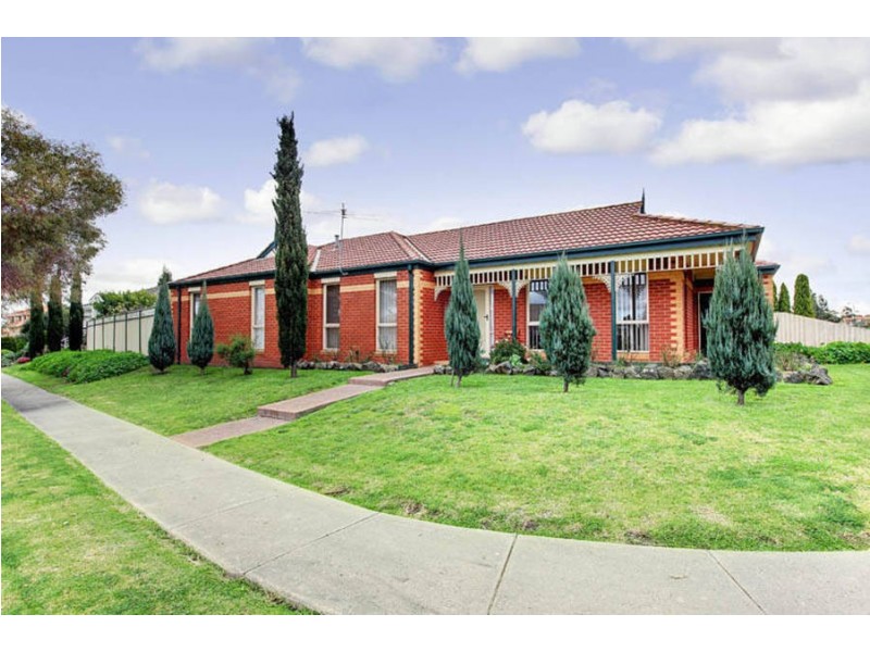 46 Stainsby Crescent, Roxburgh Park VIC 3064