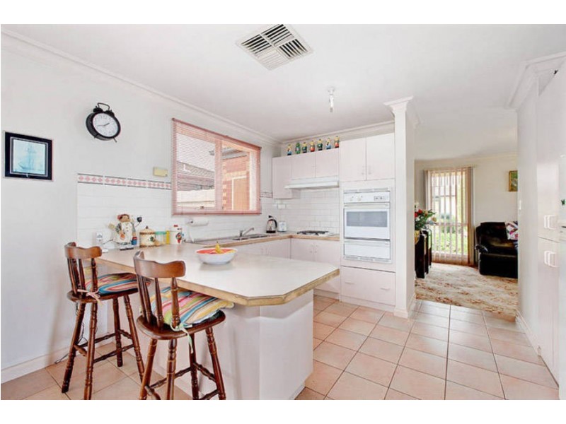 46 Stainsby Crescent, Roxburgh Park VIC 3064