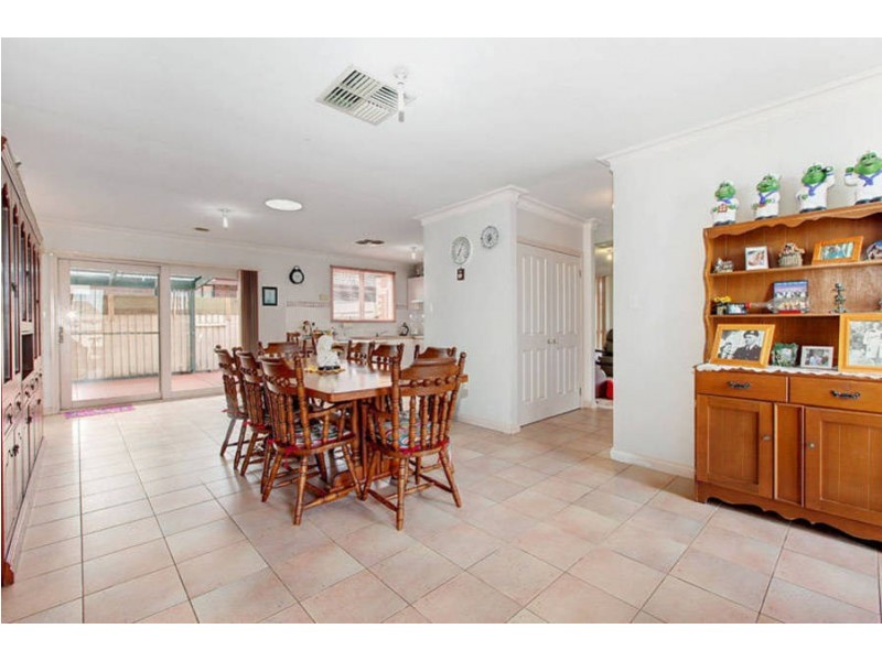 46 Stainsby Crescent, Roxburgh Park VIC 3064