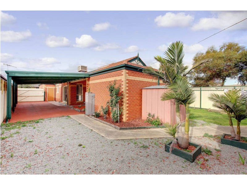 46 Stainsby Crescent, Roxburgh Park VIC 3064