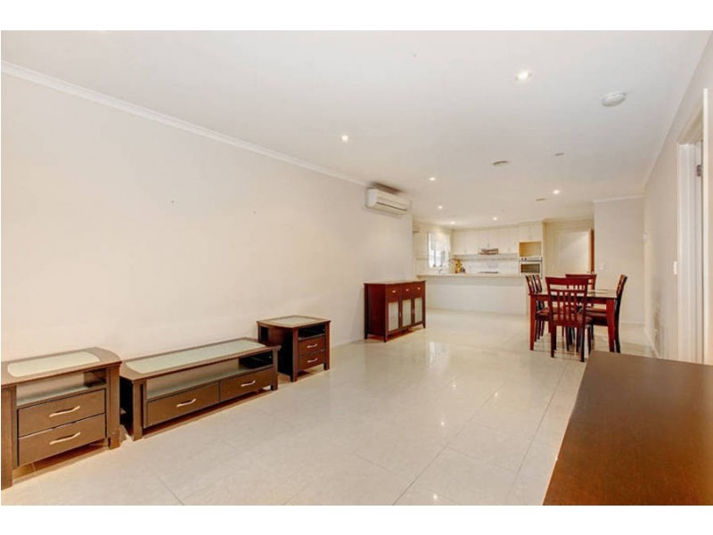 12 Mosman Way, Craigieburn VIC 3064