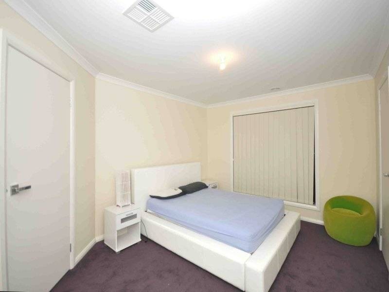15 Clarendon Avenue, Craigieburn VIC 3064
