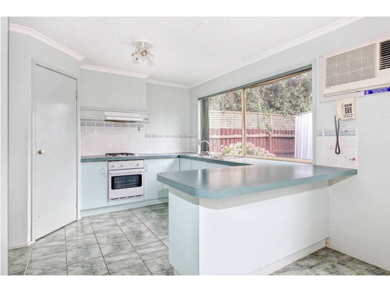 13 Sherwin Place, Roxburgh Park VIC 3064