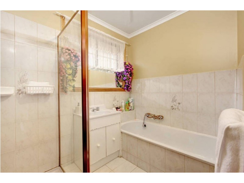 22 Nicholson Crescent, Meadow Heights VIC 3048