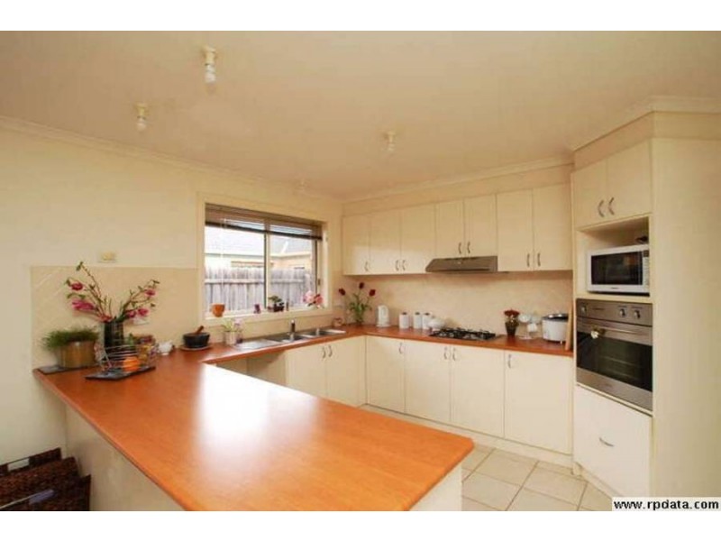 41 Rio Grande Boulevard, Roxburgh Park VIC 3064