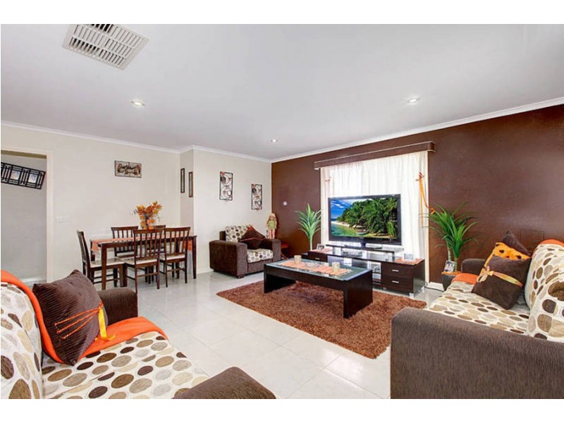 8 Abelia Court, Meadow Heights VIC 3048