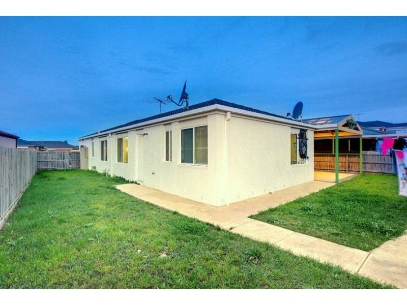 7 Angus Court, Roxburgh Park VIC 3064